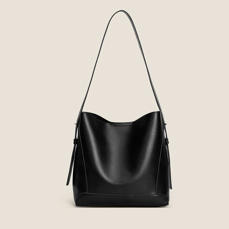 Essence Tas